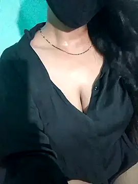 Cute-Ishita online show from June 18, 2026, 4:45 pm