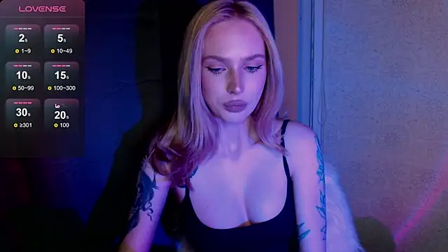 MichelleVelour online show from June 1, 2026, 5:01 pm