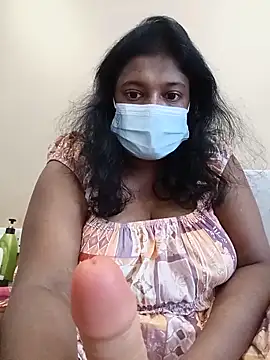 Xbees CT online show from June 15, 2026, 4:23 am