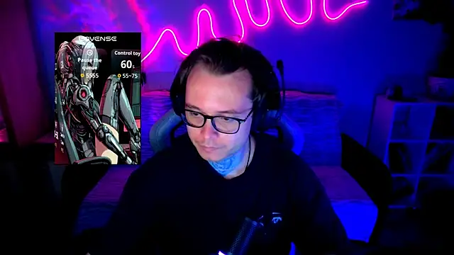 MeLanXolik online show from June 17, 2026, 7:02 pm