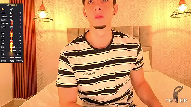isaacblaze  online show from July 25, 2026, 3:36 am