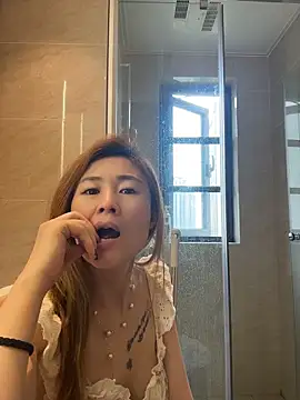 Snapshot of okgirl_23 chatting on June 18, 2026, 1:48 am okgirl 23 online show from June 18, 2026, 1:48 am