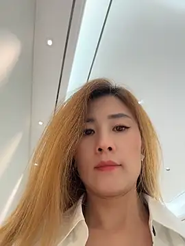 Snapshot of okgirl_23 chatting on June 8, 2026, 1:55 pm okgirl 23 online show from June 8, 2026, 1:55 pm