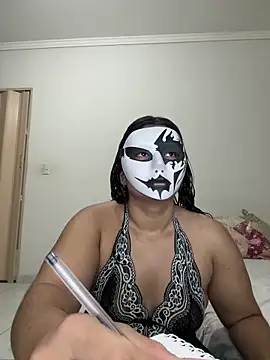 cherrybr01 online show from May 23, 2026, 8:52 pm