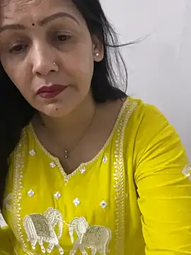 simmy14321 online show from July 26, 2026, 9:43 pm