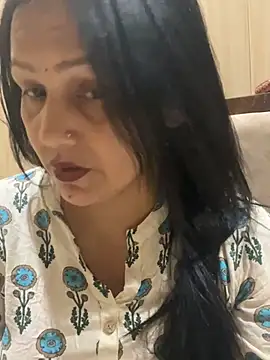 simmy14321 online show from July 17, 2026, 11:35 pm
