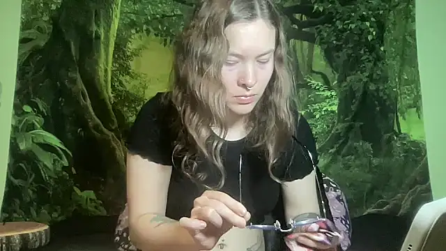 mo0ngoddess online show from February 26, 2026, 3:50 am