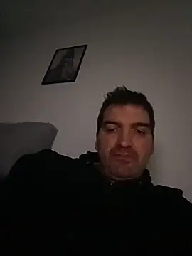 oncle33 online show from May 15, 2026, 9:02 pm