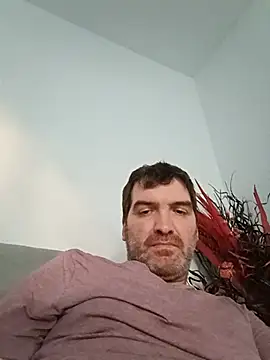 oncle33 online show from June 12, 2026, 7:22 pm