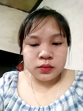lybaby11 online show from May 12, 2026, 11:33 pm