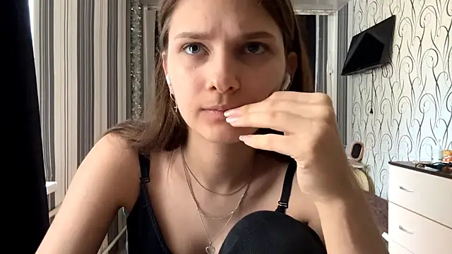 Jensenlove online show from May 12, 2026, 11:38 am