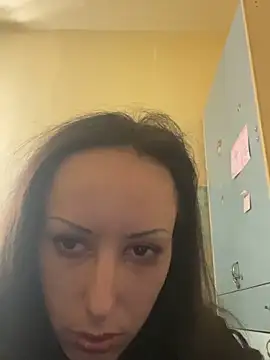 babydollbby online show from May 21, 2026, 8:34 am