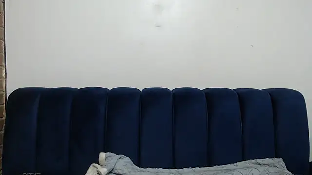 Youngling05 online show from July 30, 2026, 6:01 am