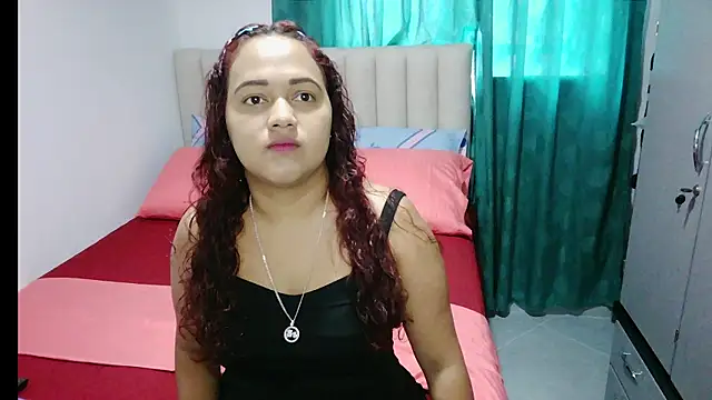 saramichell445734 online show from May 13, 2026, 4:36 pm