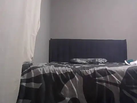 Nude-Deen online show from July 14, 2026, 7:31 pm