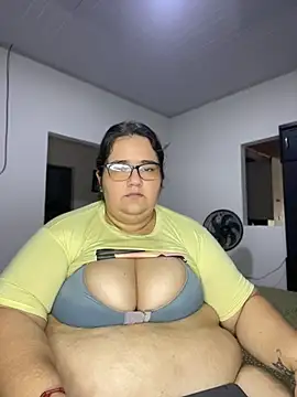 marianacooper1234 online show from July 25, 2026, 4:24 pm