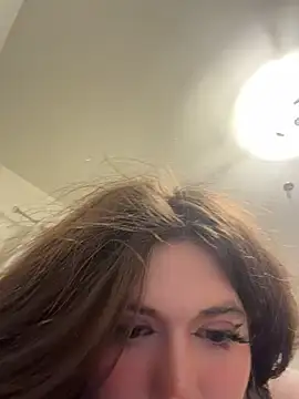 cutypiefull online show from July 28, 2026, 1:35 am