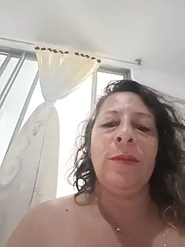 Nikki milf69 online show from May 27, 2026, 6:26 pm