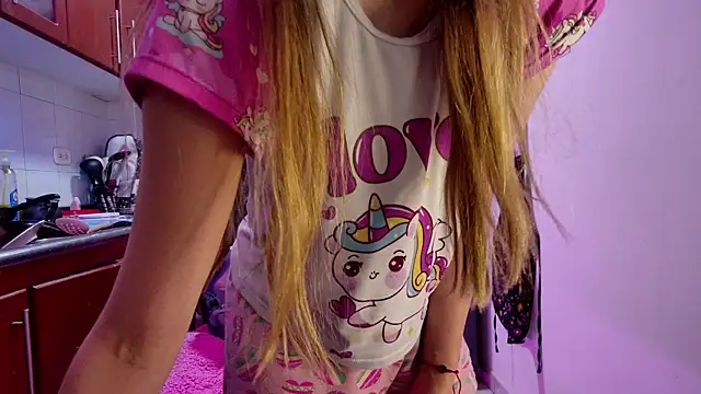 Barbie20  online show from May 21, 2026, 1:19 pm