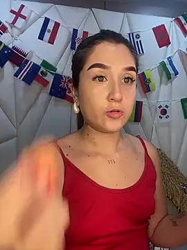 IsabelleMilan online show from June 15, 2026, 10:20 pm