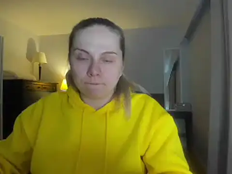 Laviora online show from May 30, 2026, 5:03 am