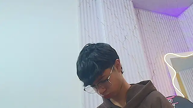 Spark tay online show from June 14, 2026, 2:46 am