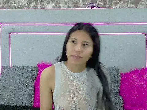 Annitarogers  online show from July 23, 2026, 2:09 am