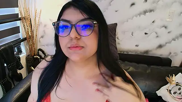 VenusClark S online show from May 26, 2026, 6:39 pm