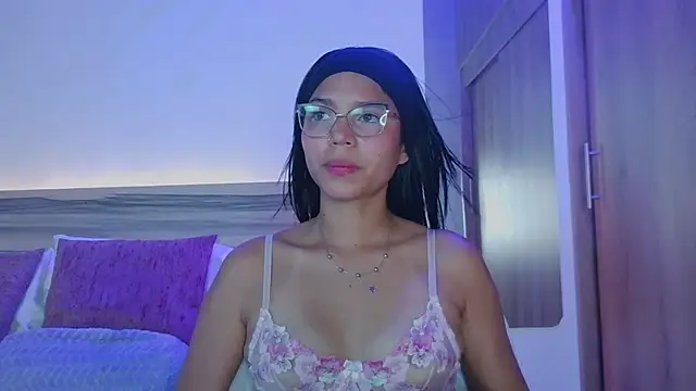 Evalune  online show from July 1, 2026, 4:24 am
