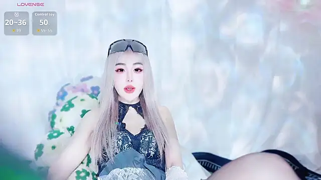 Puppyoo 001 online show from July 25, 2026, 8:44 am