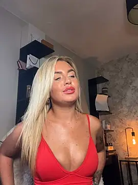 CharlottemilfUKx online show from June 30, 2026, 8:20 pm