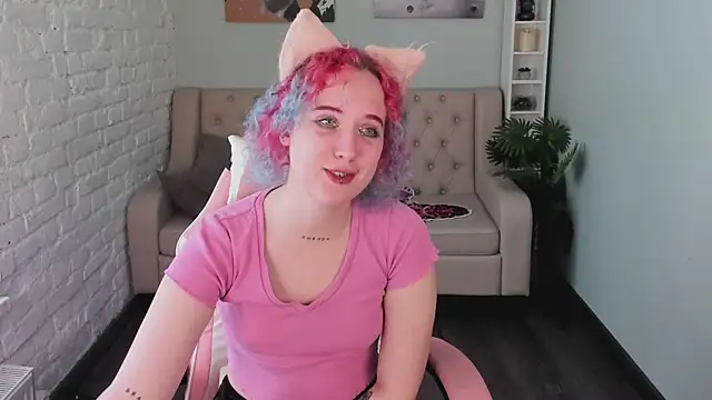 ScarlettSparkss online show from May 16, 2026, 5:28 am