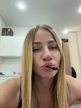 AnnaMist  online show from July 26, 2026, 7:21 pm