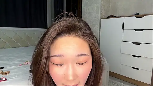 very hot japanese girl online show from May 22, 2026, 5:11 pm
