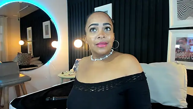 Snapshot of rouses_malih chatting on July 23, 2026, 6:04 pm rouses malih online show from July 23, 2026, 6:04 pm