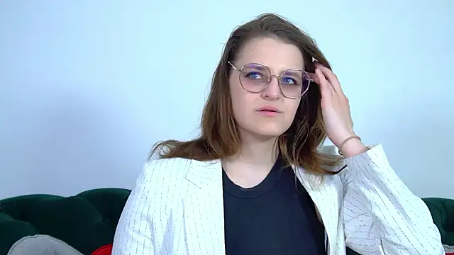 AlexaAvery online show from May 29, 2026, 6:30 am