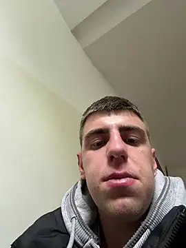 YourFavoriteSexy online show from May 19, 2026, 4:08 am