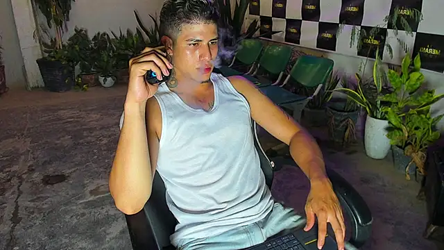dominic connor online show from July 30, 2026, 3:38 am