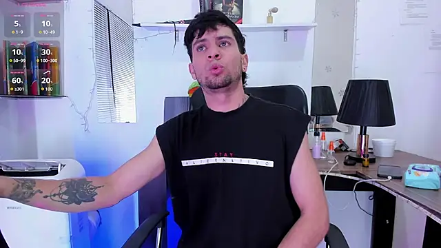 StefanoBigCock online show from May 27, 2026, 7:32 pm