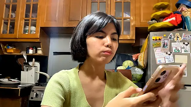 Snapshot of YukikoSchaefers chatting on May 26, 2026, 5:16 am YukikoSchaefers online show from May 26, 2026, 5:16 am