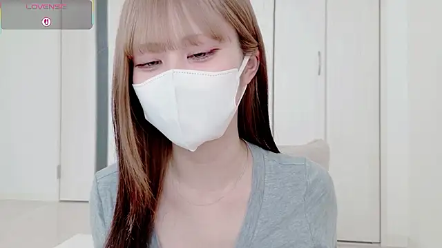 Snapshot of mia-chan3 chatting on July 8, 2026, 6:25 am mia-chan3 online show from July 8, 2026, 6:25 am