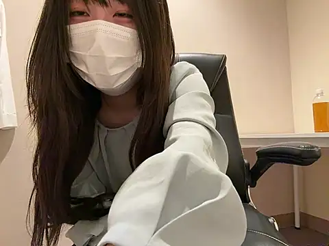 miniminimo o online show from July 24, 2026, 10:22 am