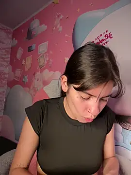 Snapshot of Stefany_LS chatting on May 19, 2026, 1:07 pm Stefany LS online show from May 19, 2026, 1:07 pm