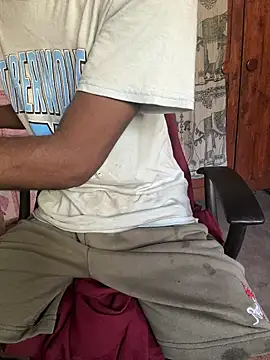 Snapshot of Inuchethi chatting on February 23, 2025, 8:06 am Inuchethi online show from February 23, 2025, 8:06 am