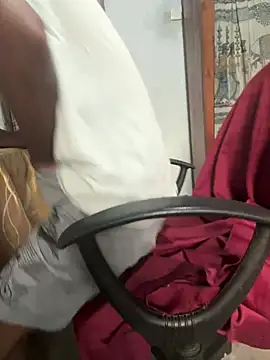 Snapshot of Inuchethi chatting on March 14, 2025, 1:27 am Inuchethi online show from March 14, 2025, 1:27 am