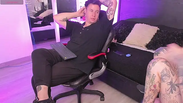 Snapshot of inkedsinners_ chatting on June 10, 2026, 10:44 pm inkedsinners online show from June 10, 2026, 10:44 pm