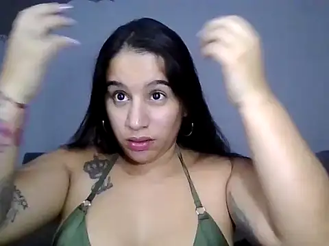 tifanny27 online show from May 26, 2026, 1:04 am