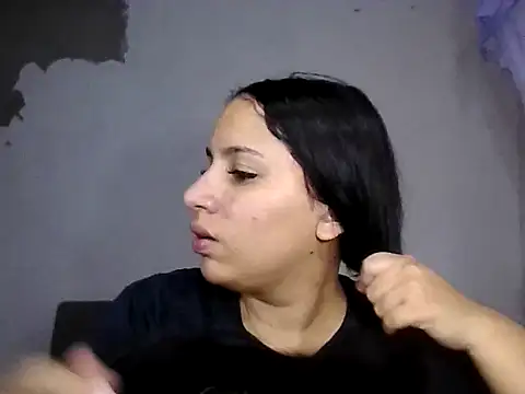 tifanny27 online show from July 24, 2026, 9:33 pm