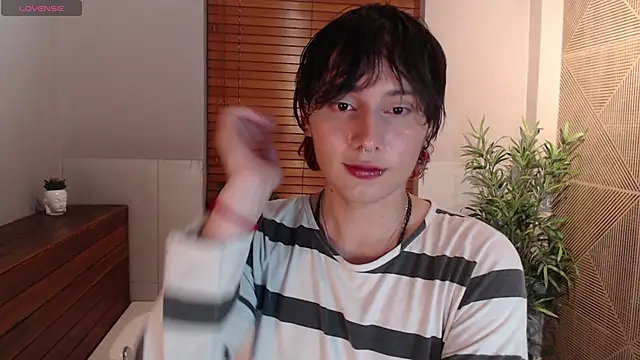 Snapshot of Brunodeluca_ chatting on May 22, 2026, 8:18 pm Brunodeluca online show from May 22, 2026, 8:18 pm