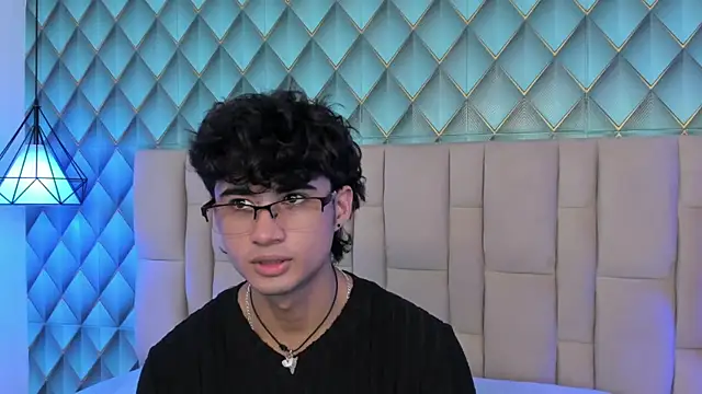 Sofia-Ethan online show from July 29, 2026, 7:35 pm